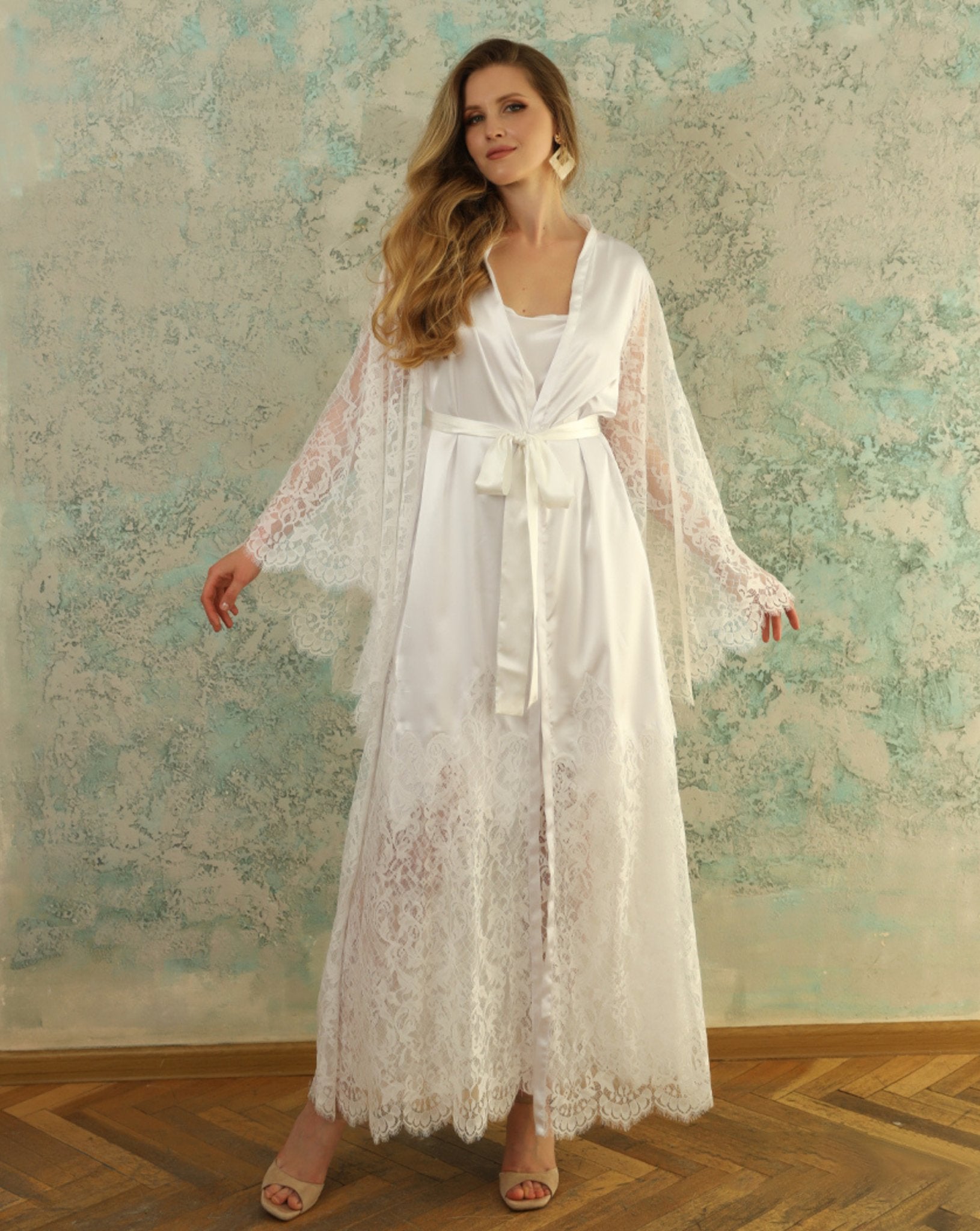 Bridal robe and nightgown set sale